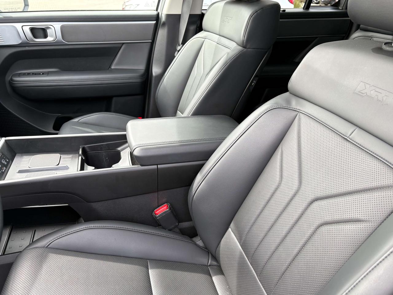 2025 Hyundai Santa Fe XRT AWD   Sunroof   Leather   Heated Seats Photo