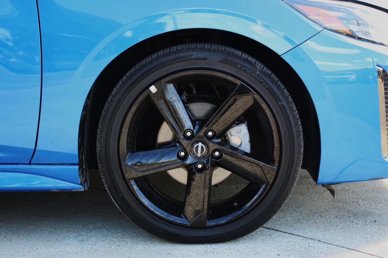 2025 Nissan Sentra SR Photo