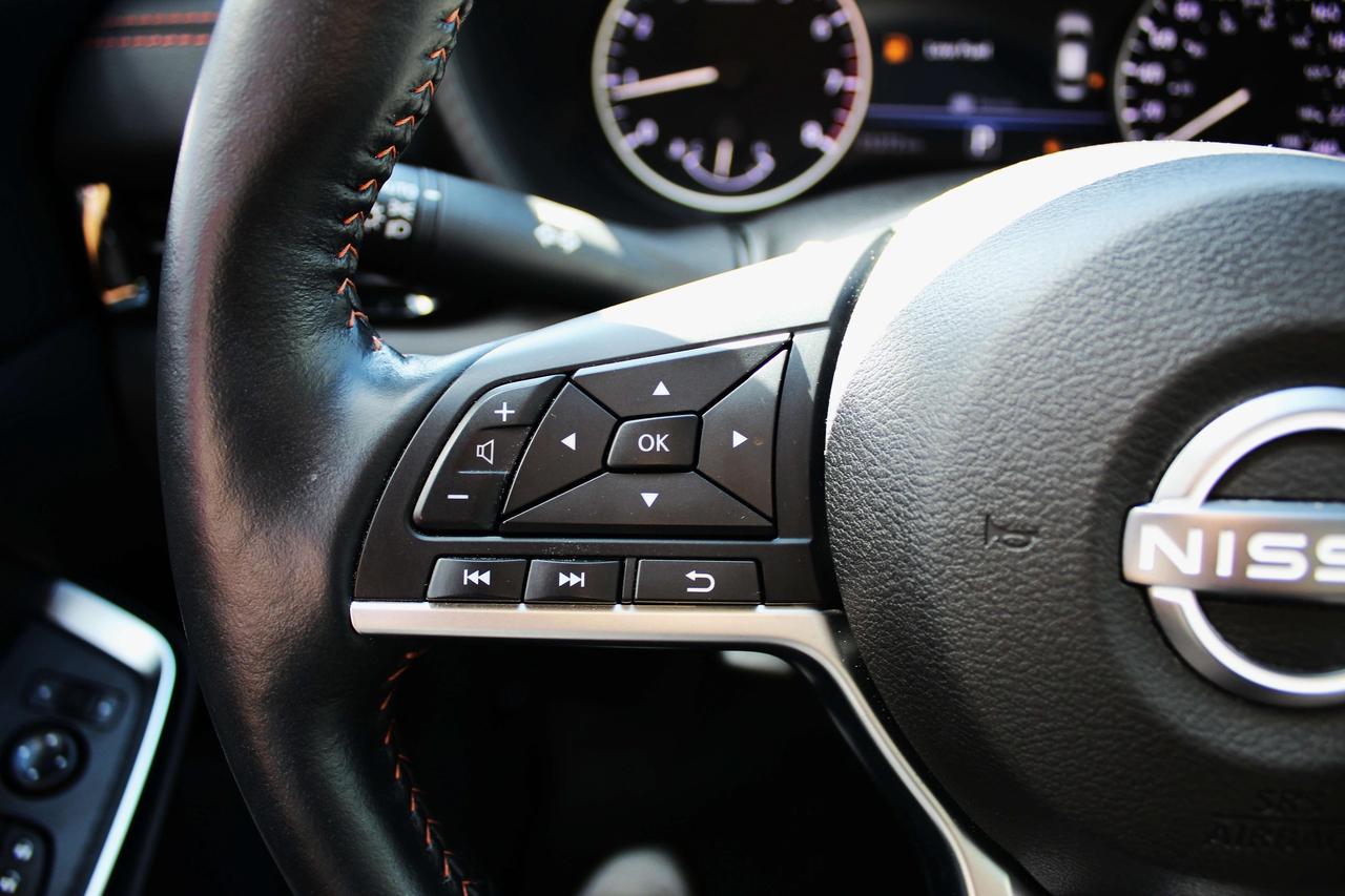2025 Nissan Sentra SR Photo