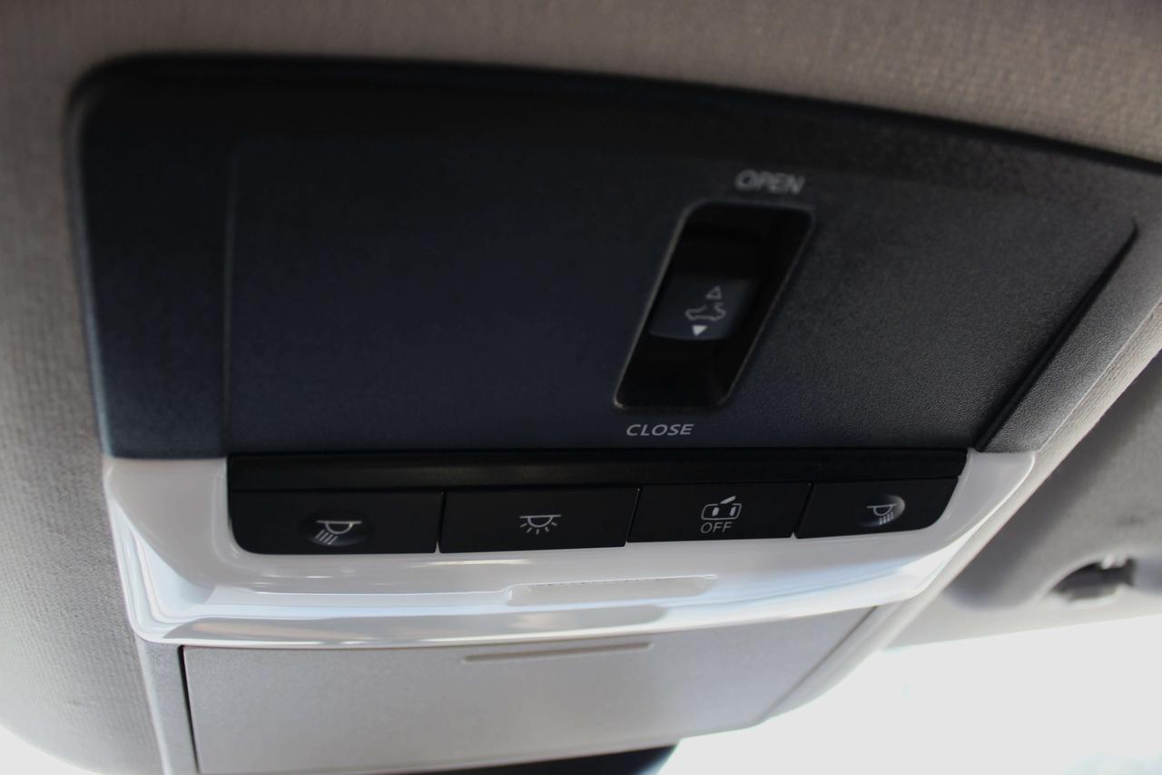 2025 Nissan Sentra SR Photo