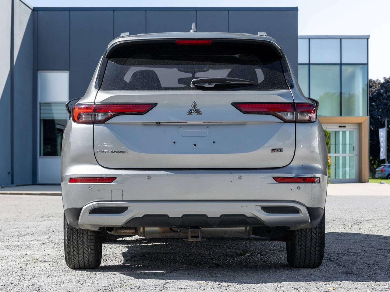 2022 Mitsubishi Outlander SE S-AWC CPO FINANCE RATES FOR AS LOW AS 0.90% Photo