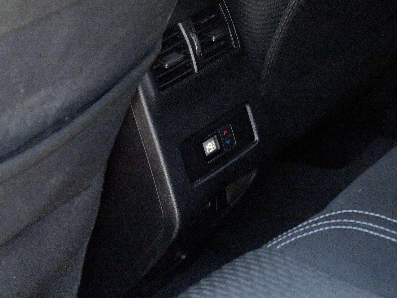 2022 Mitsubishi Outlander SE S-AWC CPO FINANCE RATES FOR AS LOW AS 0.90% Photo