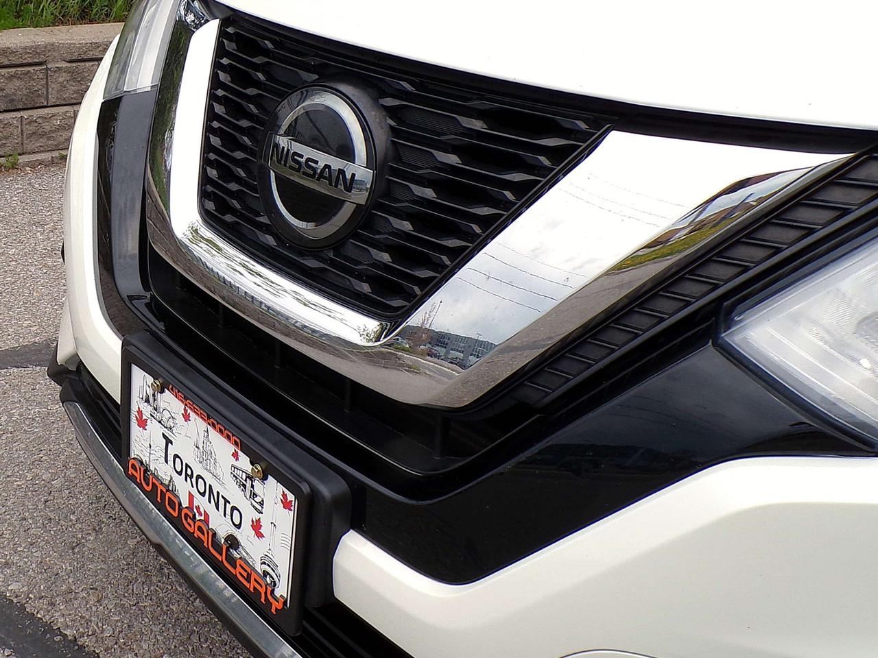 2019 Nissan Rogue SV AWD BSW LDW CTA CAMERA PANO ROOF APPLE CARPLAY B.T. Photo