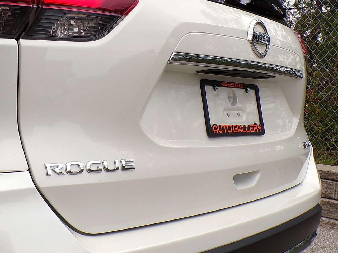 2019 Nissan Rogue SV AWD BSW LDW CTA CAMERA PANO ROOF APPLE CARPLAY B.T. Photo