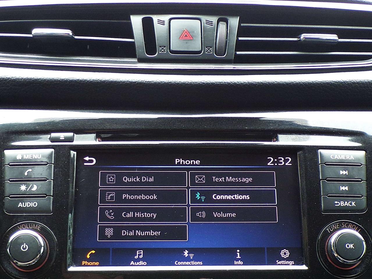 2019 Nissan Rogue SV AWD BSW LDW CTA CAMERA PANO ROOF APPLE CARPLAY B.T. Photo