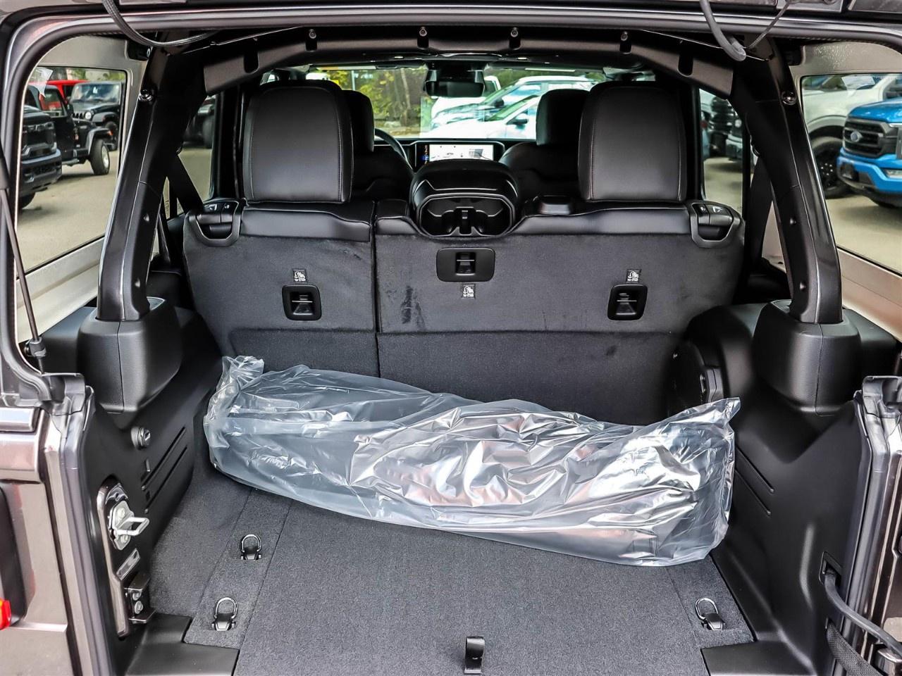 2027 Jeep Wrangler Sahara 4 Door 4x4 Photo