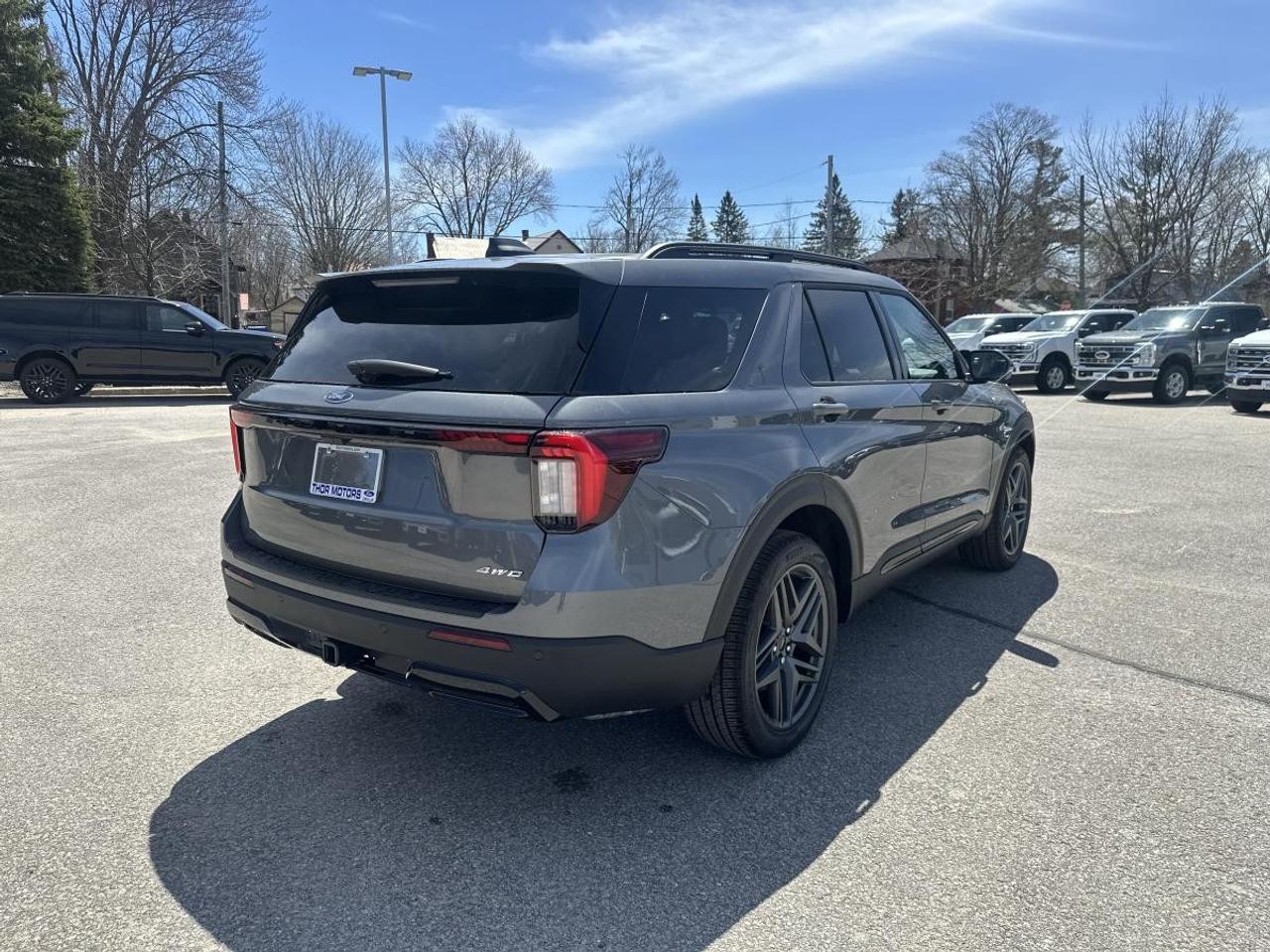 2026 Ford Explorer ST-Line 4WD Photo