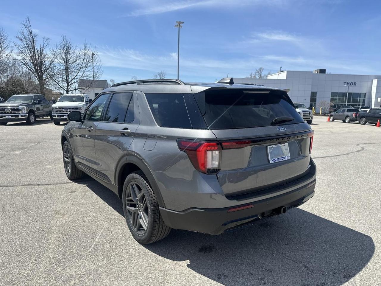 2026 Ford Explorer ST-Line 4WD Photo