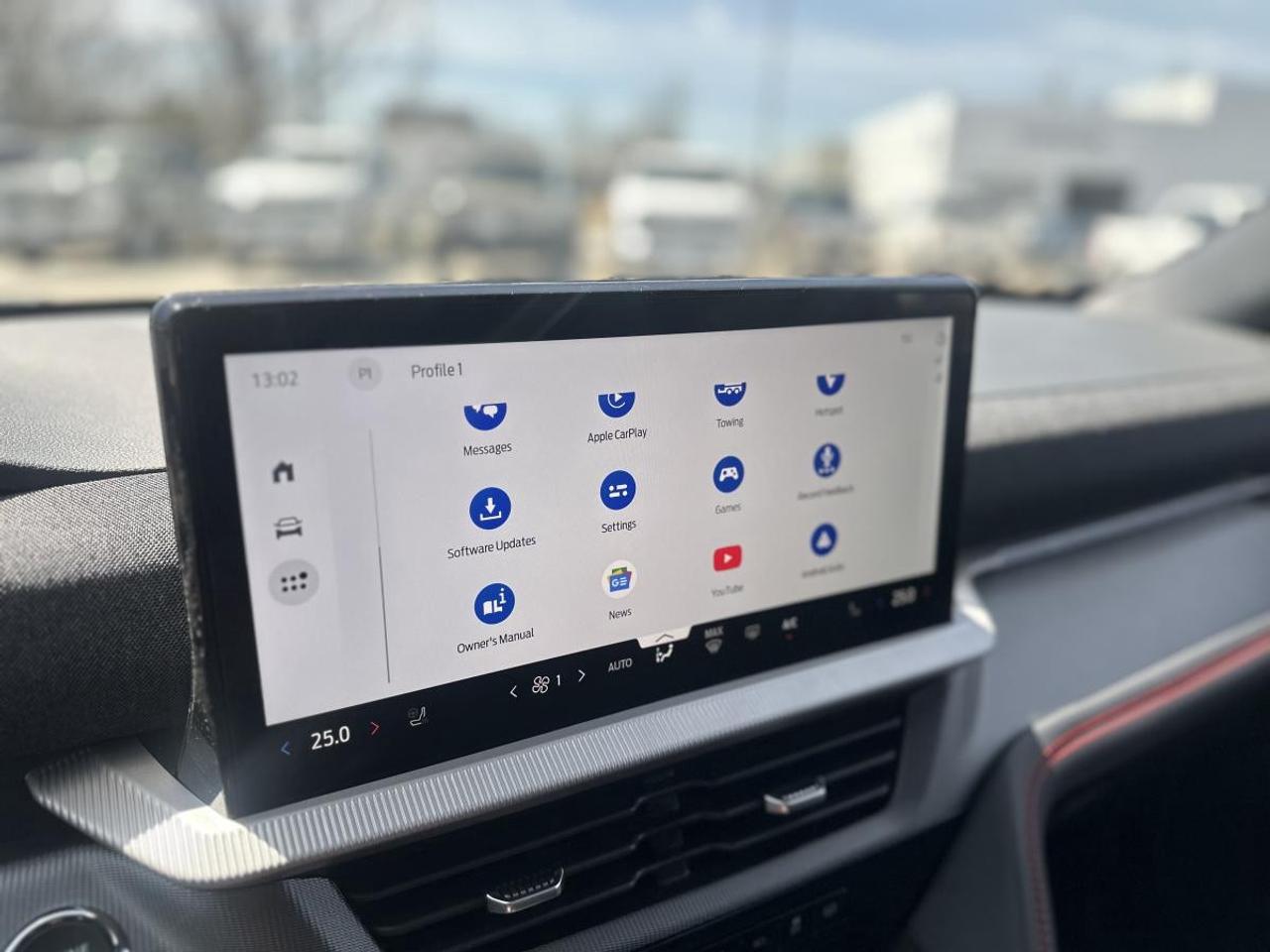 2026 Ford Explorer ST-Line 4WD Photo