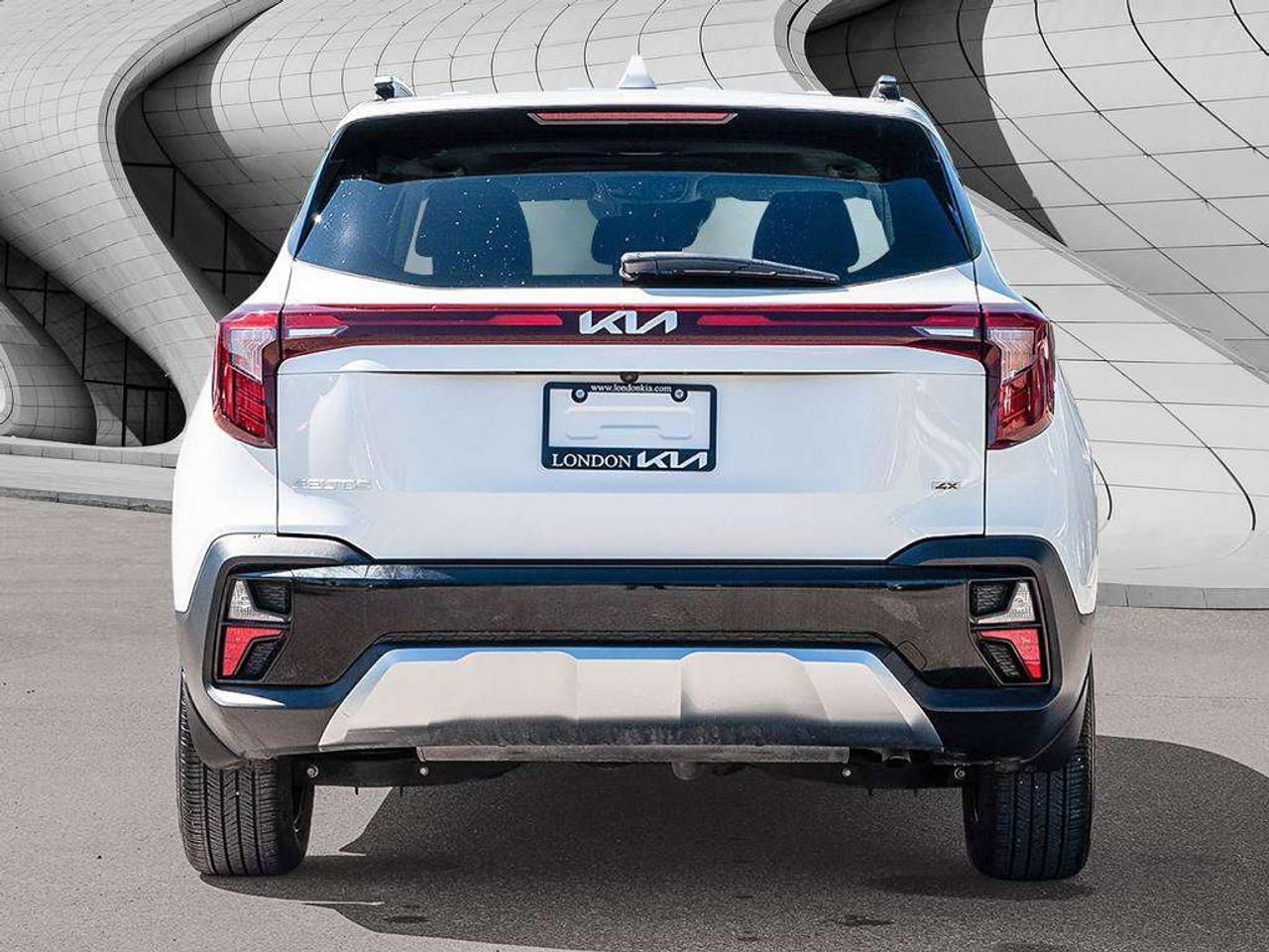 2025 Kia Seltos EX Premium   AWD   Sunroof   Heated & Cooled Seats   Power Tailgate Photo3