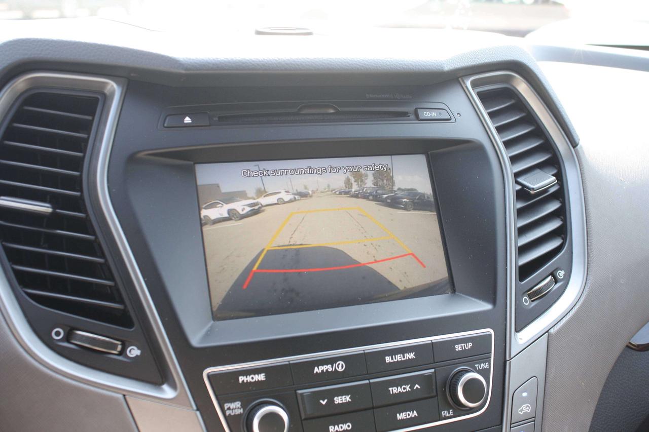 2017 Hyundai Santa Fe 2.4L Photo