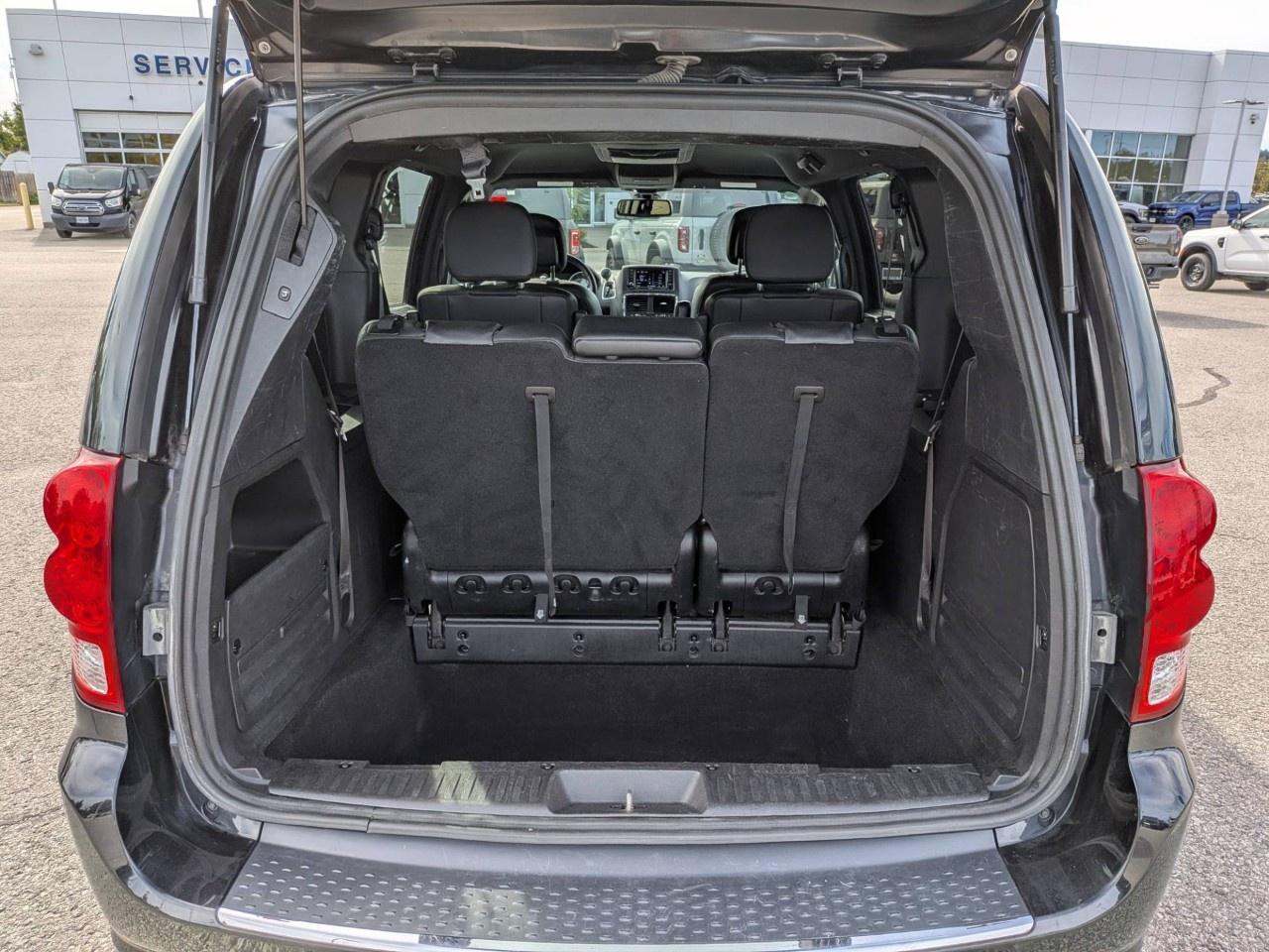 2020 Dodge Grand Caravan Premium Plus 2WD Photo
