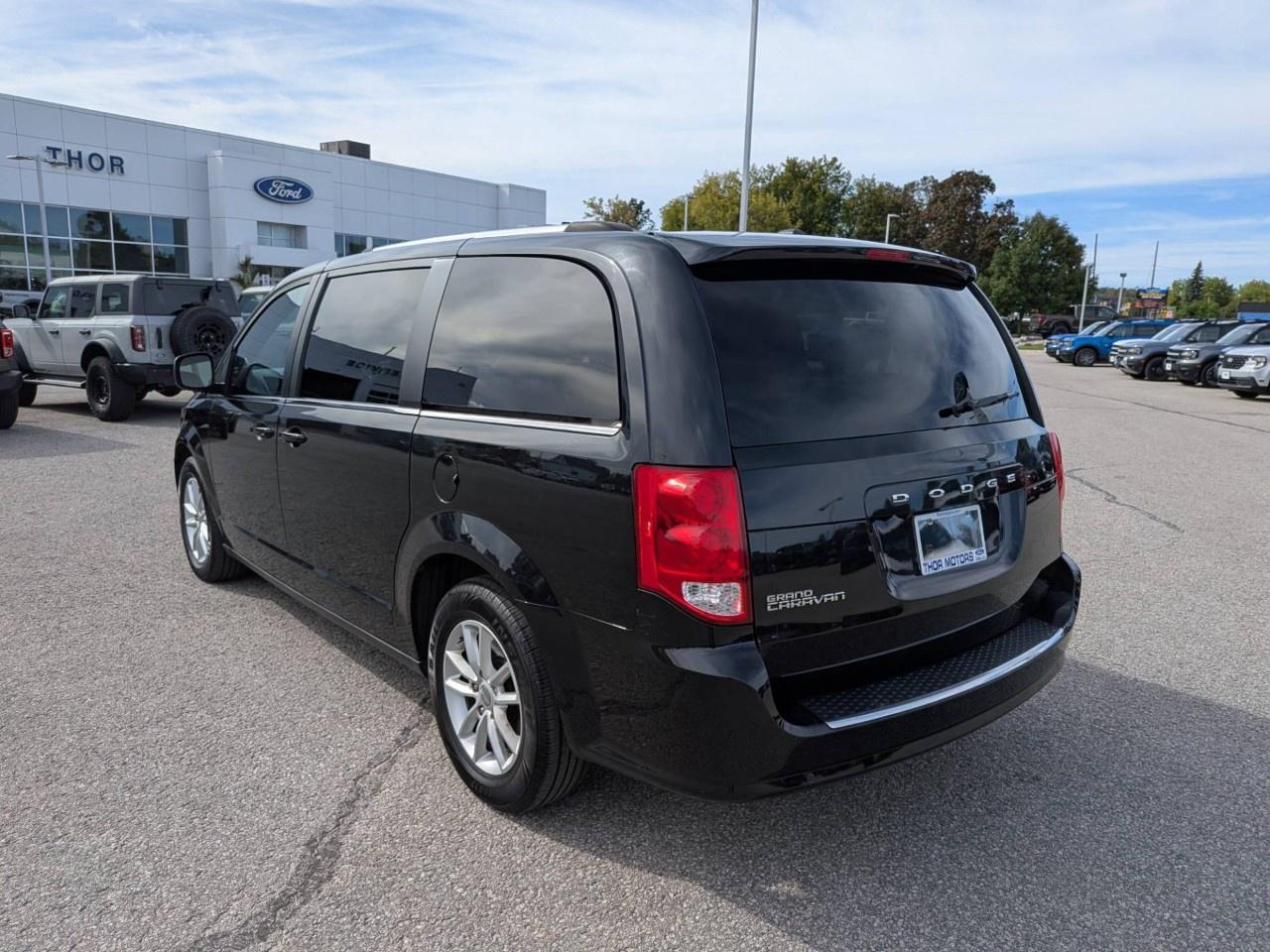 2020 Dodge Grand Caravan Premium Plus 2WD Photo