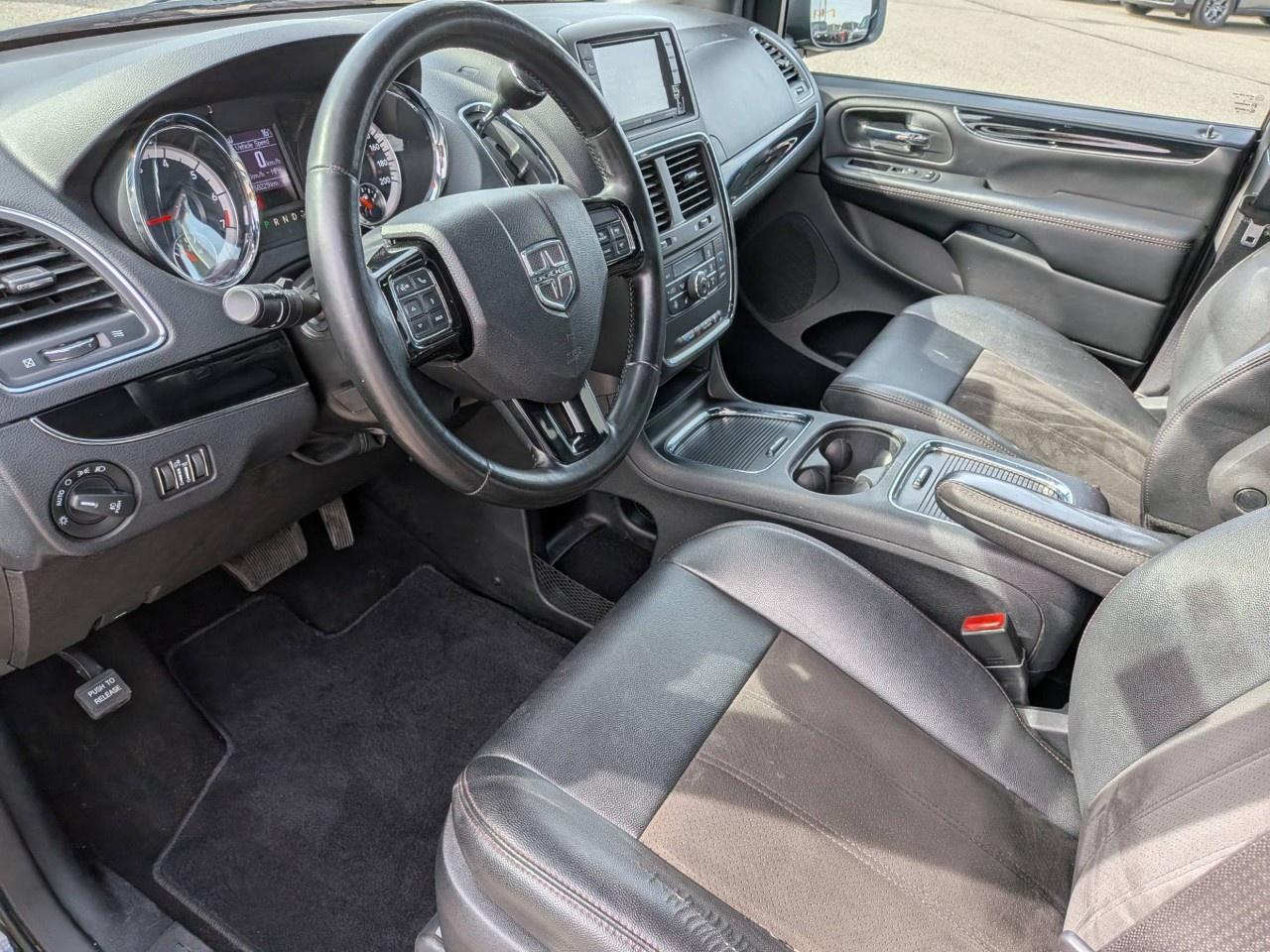 2020 Dodge Grand Caravan Premium Plus 2WD Photo