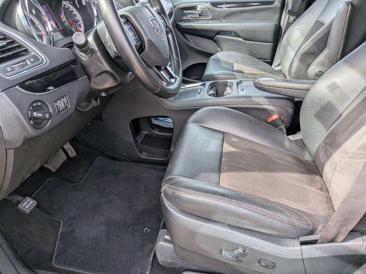 2020 Dodge Grand Caravan Premium Plus 2WD Photo