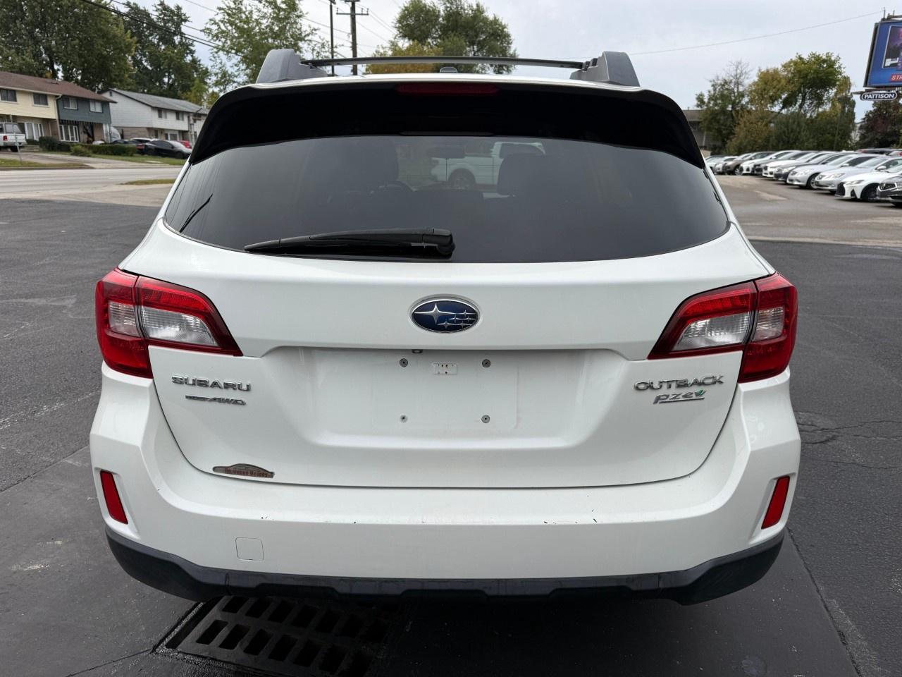 2016 Subaru Outback 5dr Wgn CVT 2.5i PZEV Photo