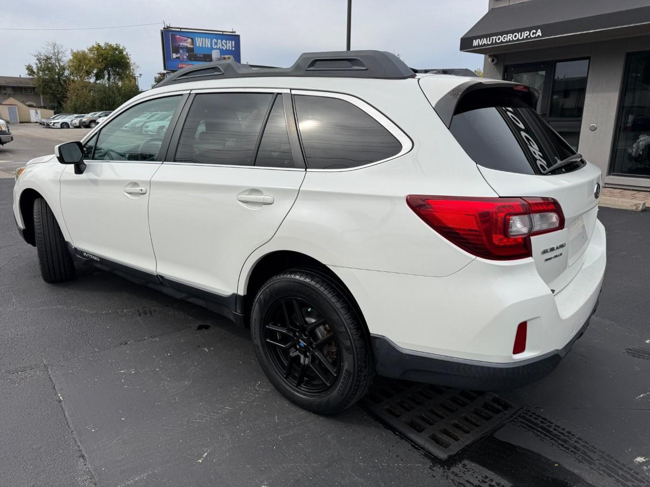 2016 Subaru Outback 5dr Wgn CVT 2.5i PZEV Photo
