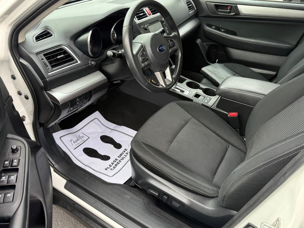 2016 Subaru Outback 5dr Wgn CVT 2.5i PZEV Photo