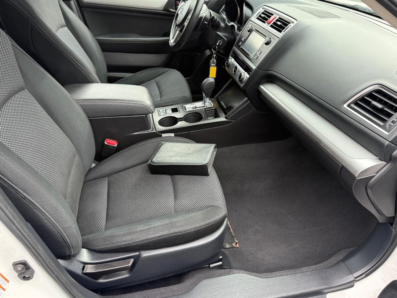 2016 Subaru Outback 5dr Wgn CVT 2.5i PZEV Photo