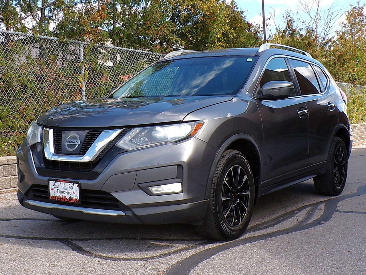 2017 Nissan Rogue SV AWD BSM CAMERA HEATED SEATS USB/AUX B.T. Photo4