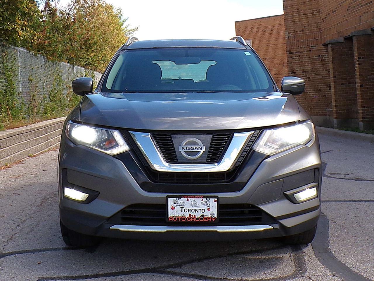2017 Nissan Rogue SV AWD BSM CAMERA HEATED SEATS USB/AUX B.T. Photo5