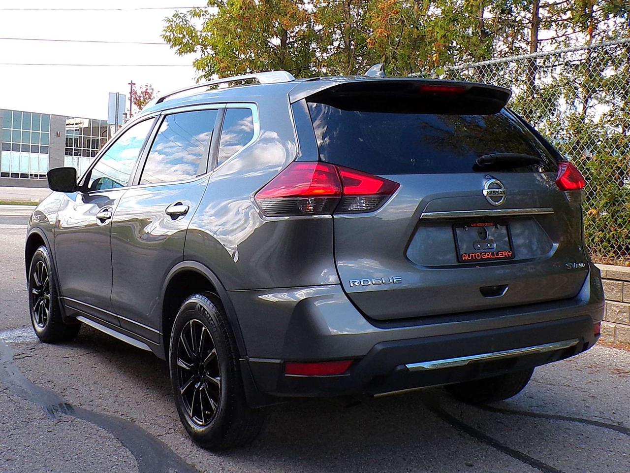 2017 Nissan Rogue SV AWD BSM CAMERA HEATED SEATS USB/AUX B.T. Photo