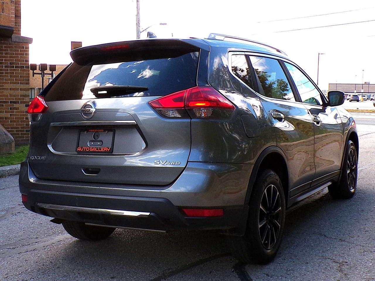 2017 Nissan Rogue SV AWD BSM CAMERA HEATED SEATS USB/AUX B.T. Photo