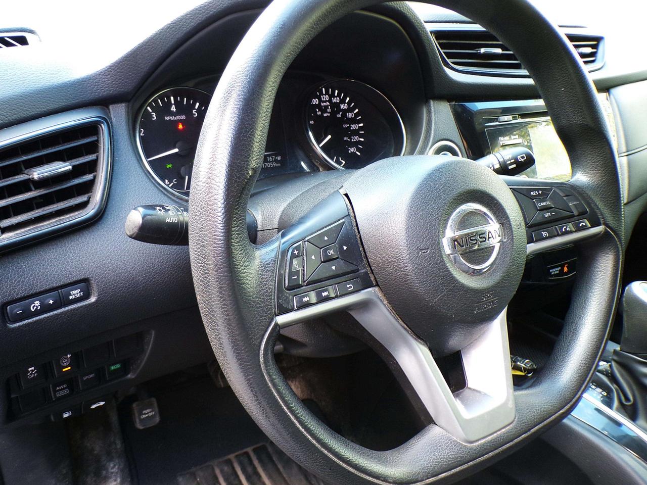 2017 Nissan Rogue SV AWD BSM CAMERA HEATED SEATS USB/AUX B.T. Photo