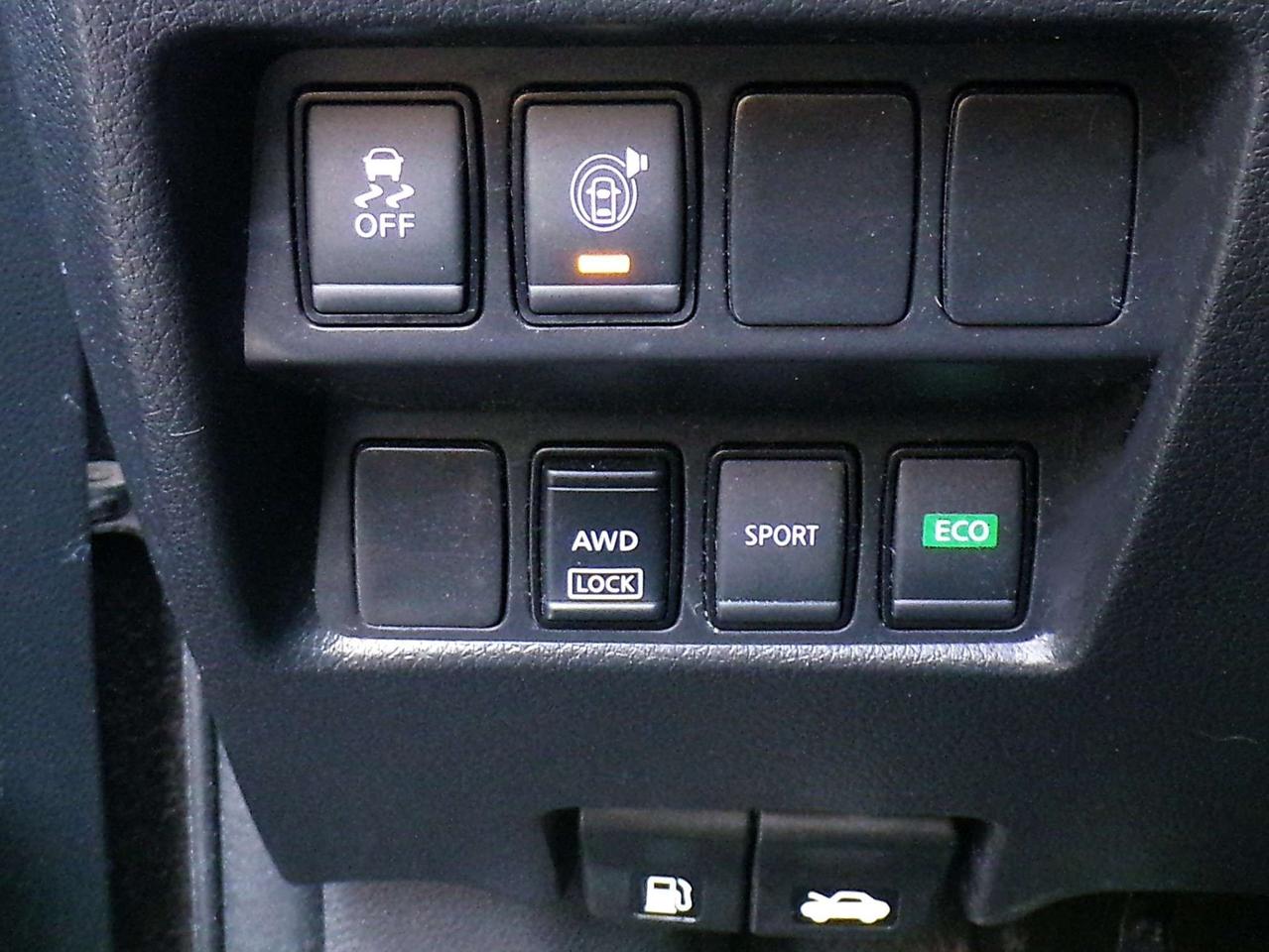 2017 Nissan Rogue SV AWD BSM CAMERA HEATED SEATS USB/AUX B.T. Photo