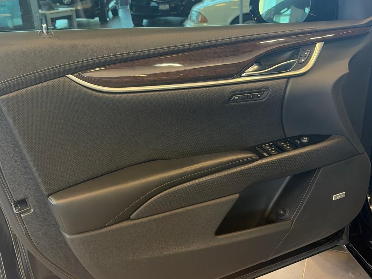 2017 Cadillac XTS Premium Luxury V-Sport Twin Turbo 4dr All-Wheel Drive Sedan Photo