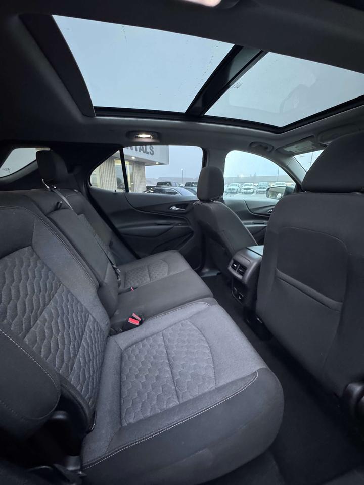 2018 Chevrolet Equinox AWD 4dr LT w/1LT Photo