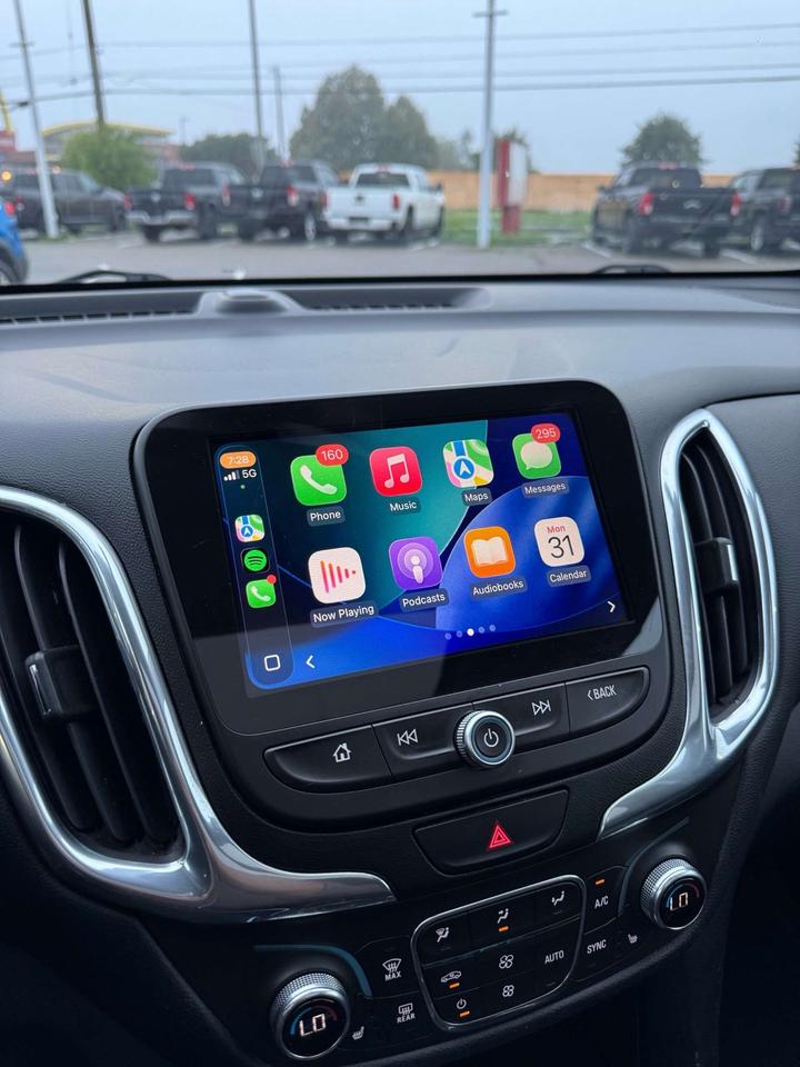 2018 Chevrolet Equinox AWD 4dr LT w/1LT Photo