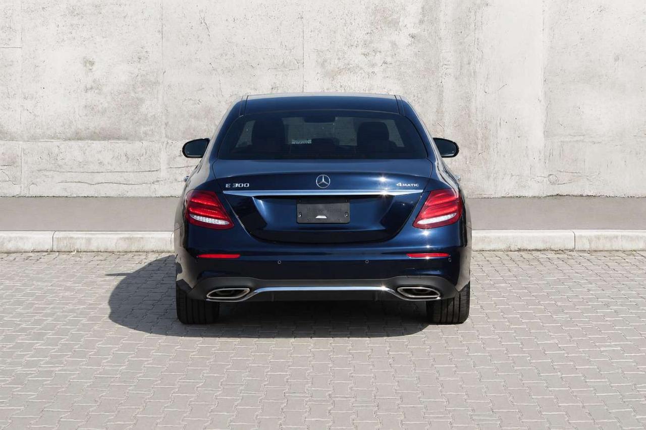 2019 Mercedes-Benz Others Sport  Gps Moonroof ReverseCamera ParkingSensors D Photo