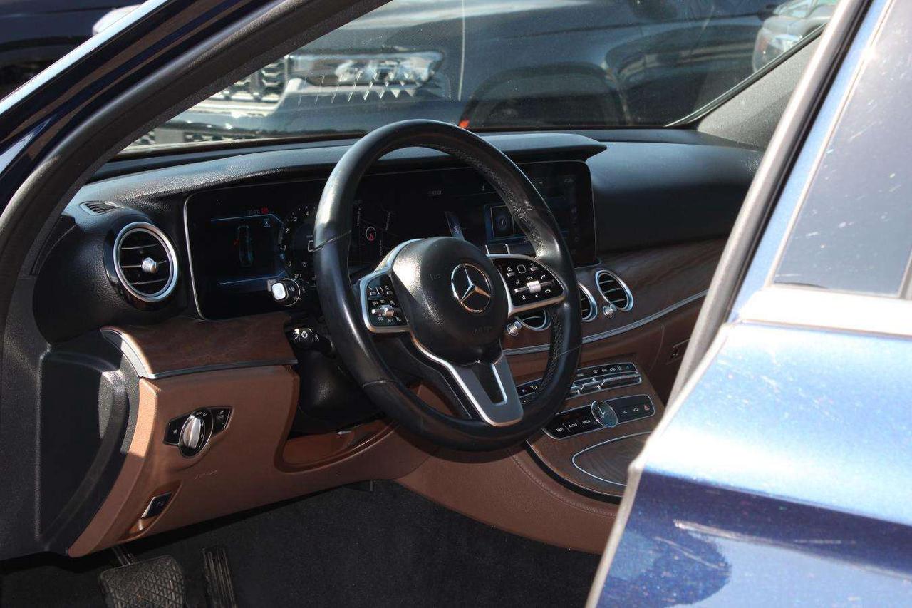 2019 Mercedes-Benz Others Sport  Gps Moonroof ReverseCamera ParkingSensors D Photo