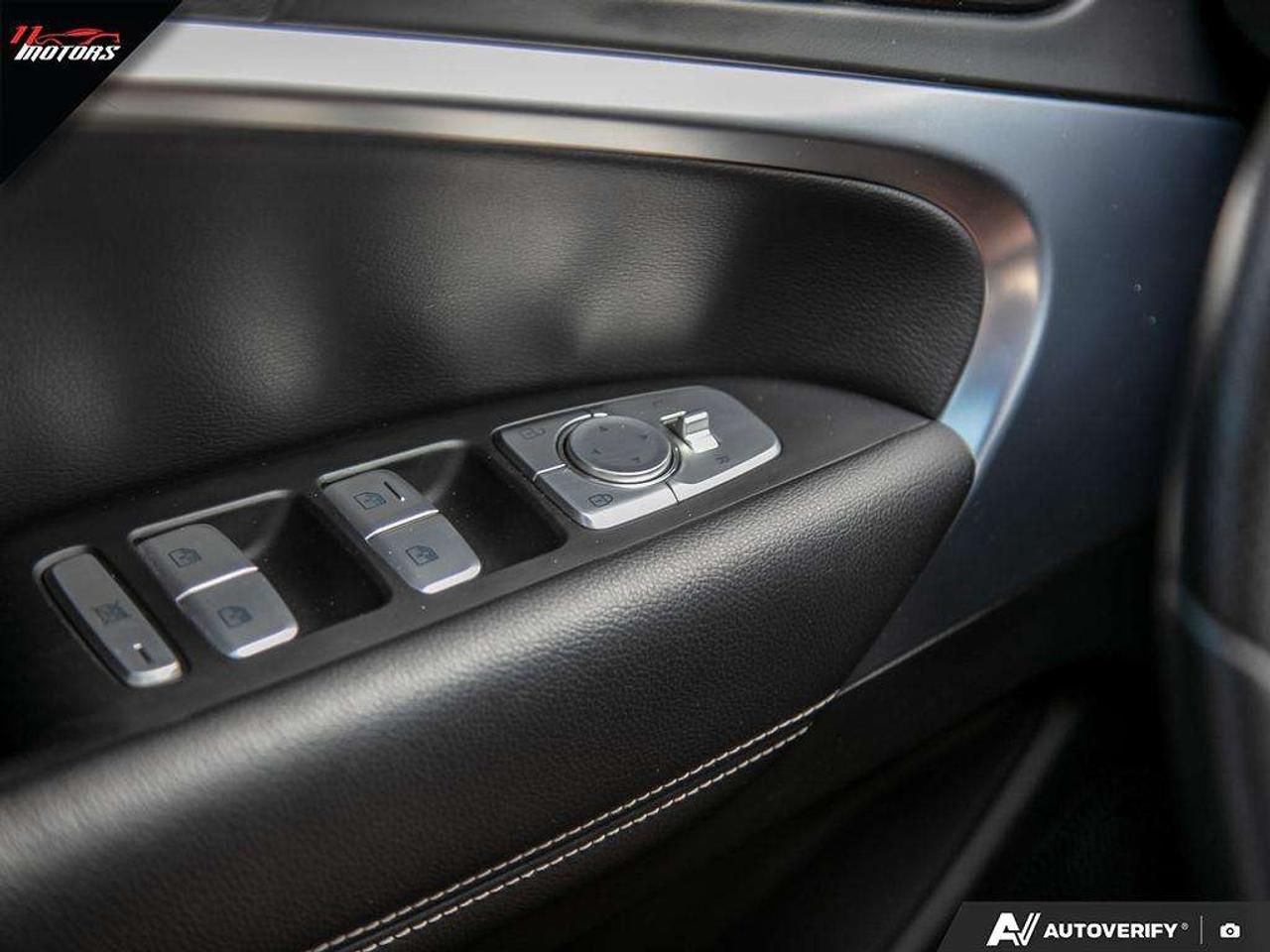 2021 Genesis G70 2.0T Sport   NO ACCIDENTS Photo