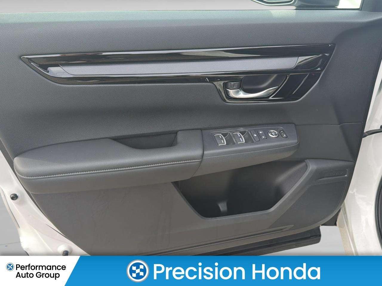 2025 Honda CR-V Sport Sunroof CarPlay Heated Seats Rear Camera Photo