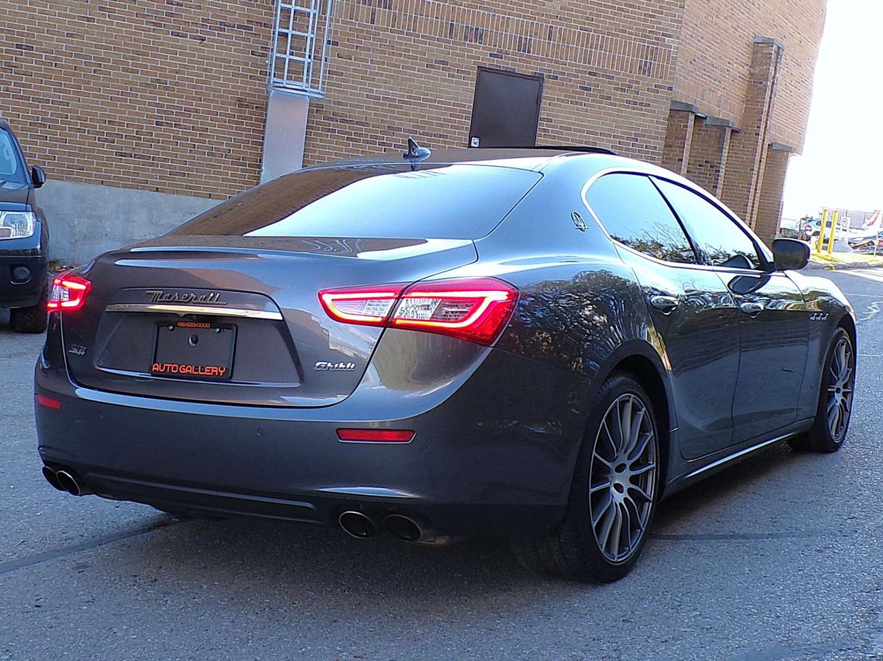 2017 Maserati Ghibli SQ4 BSA NAVI CAMERA SUNROOF H/C SEATS H. STEERING Photo