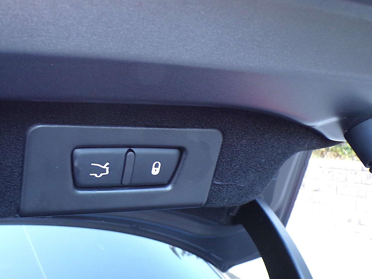 2017 Maserati Ghibli SQ4 BSA NAVI CAMERA SUNROOF H/C SEATS H. STEERING Photo