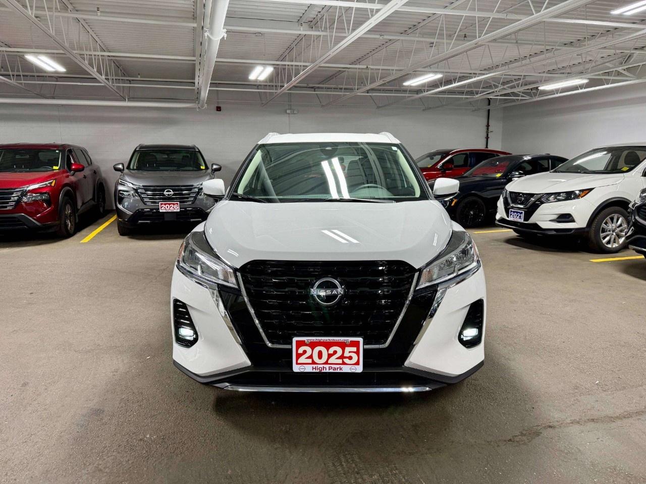 2025 Nissan Kicks Play SV FWD Photo