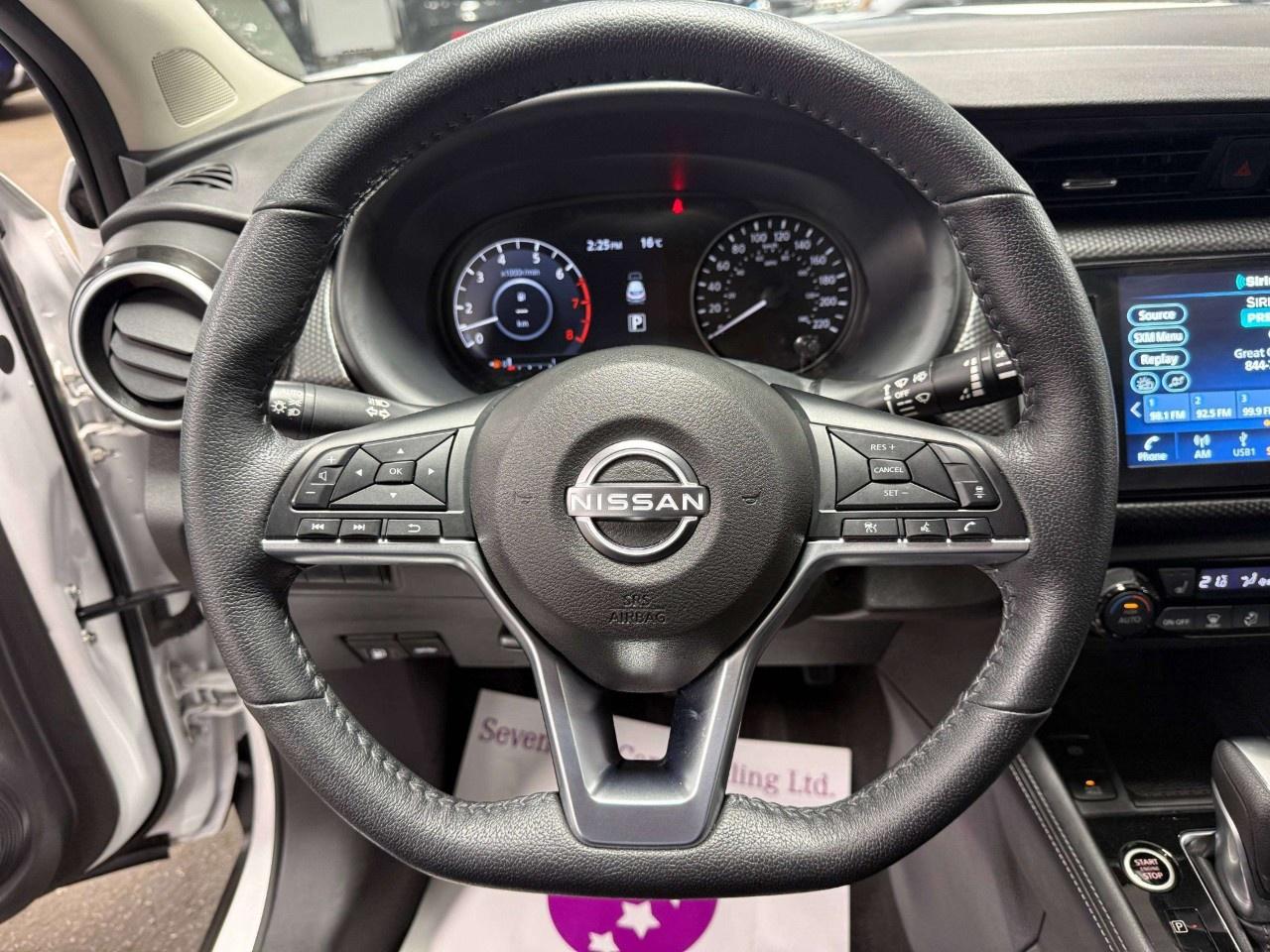 2025 Nissan Kicks Play SV FWD Photo