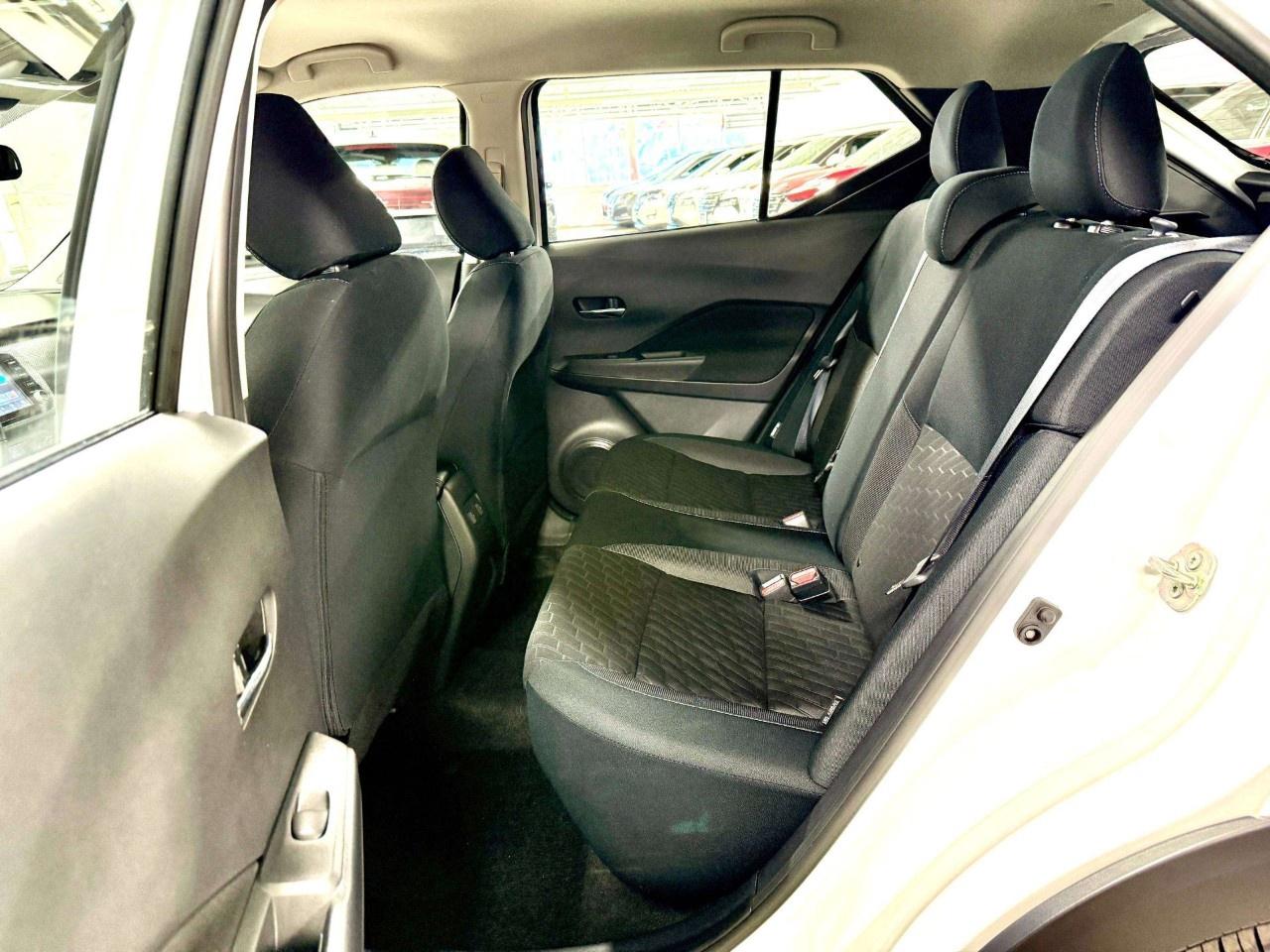 2025 Nissan Kicks Play SV FWD Photo