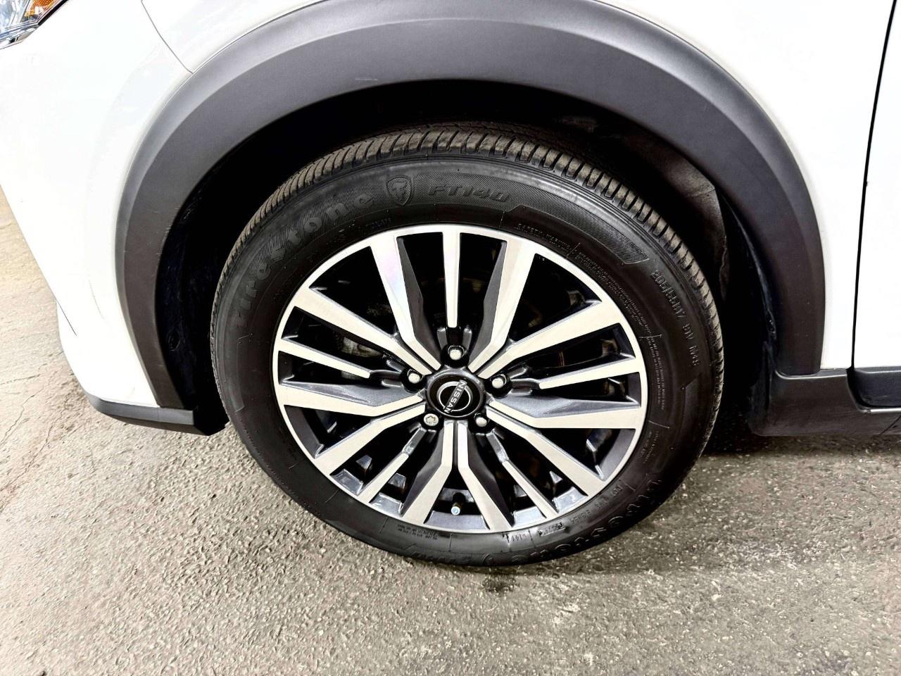 2025 Nissan Kicks Play SV FWD Photo