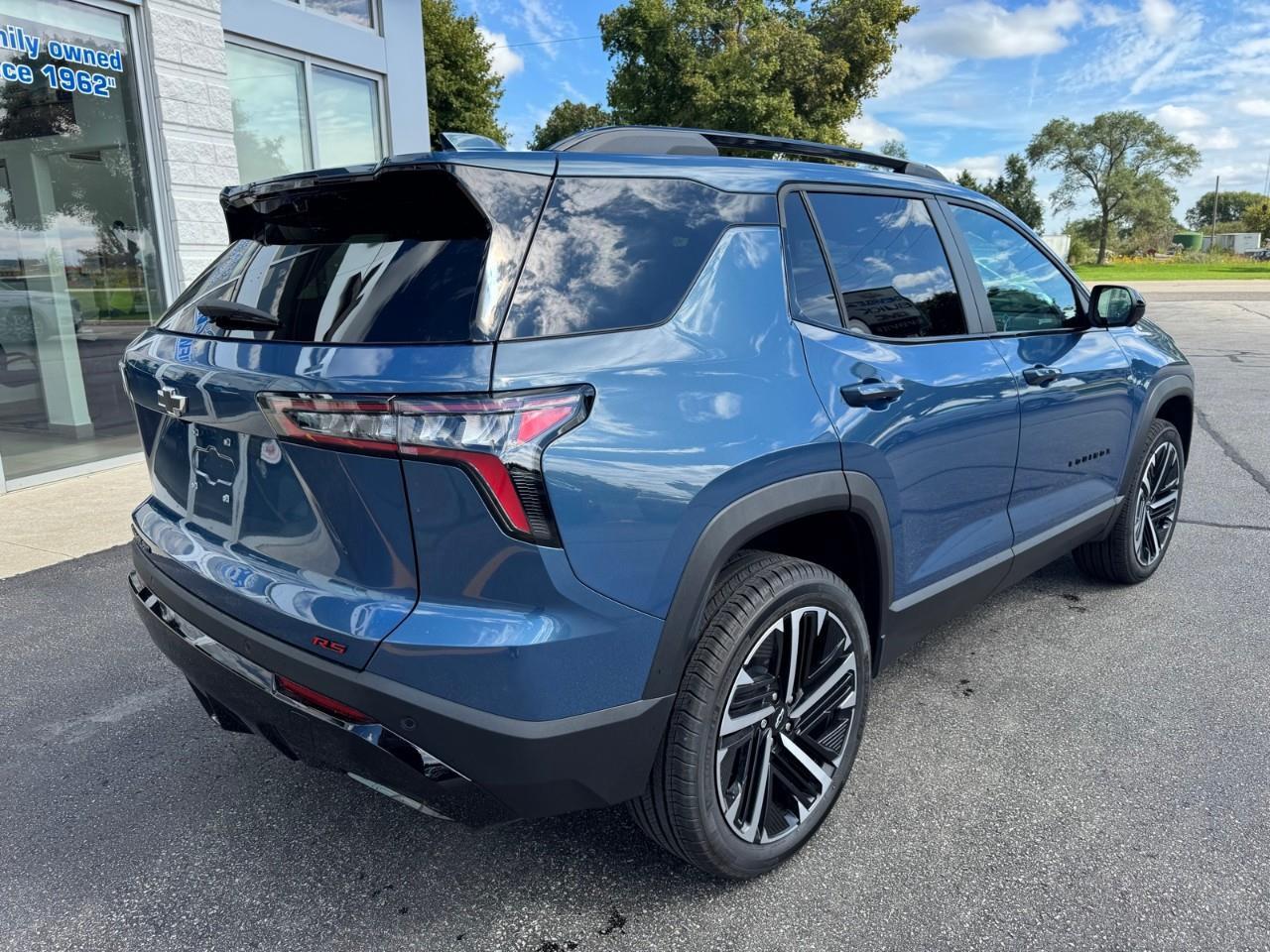 2027 Chevrolet Equinox RS 4dr All-Wheel Drive Photo