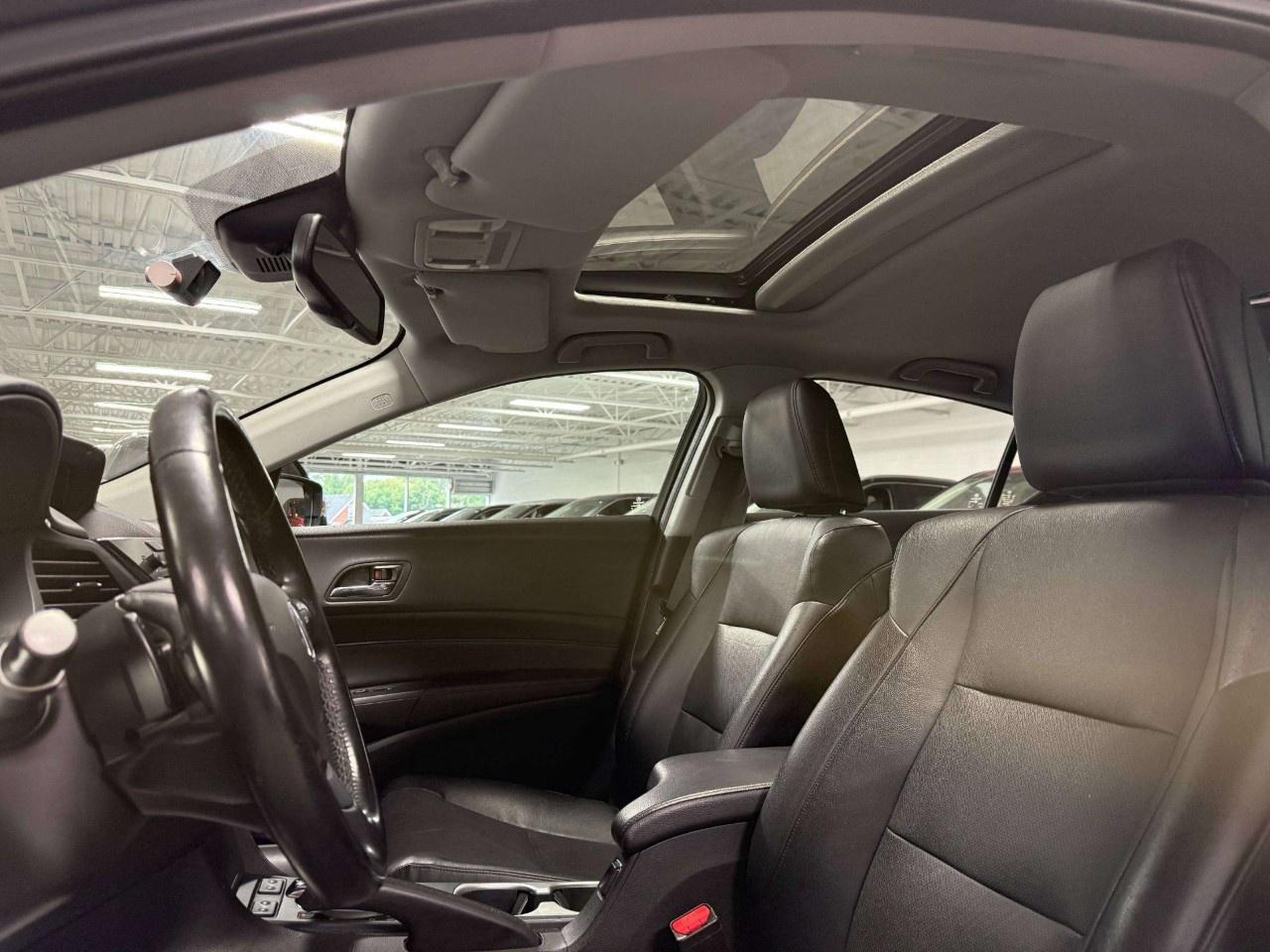 2018 Acura ILX Premium Sedan Photo