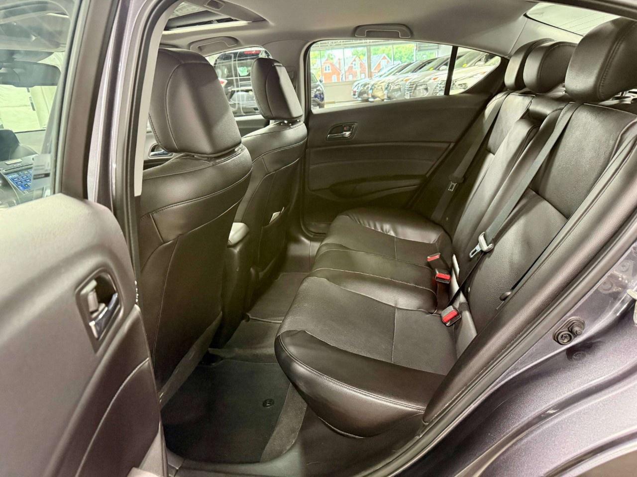 2018 Acura ILX Premium Sedan Photo