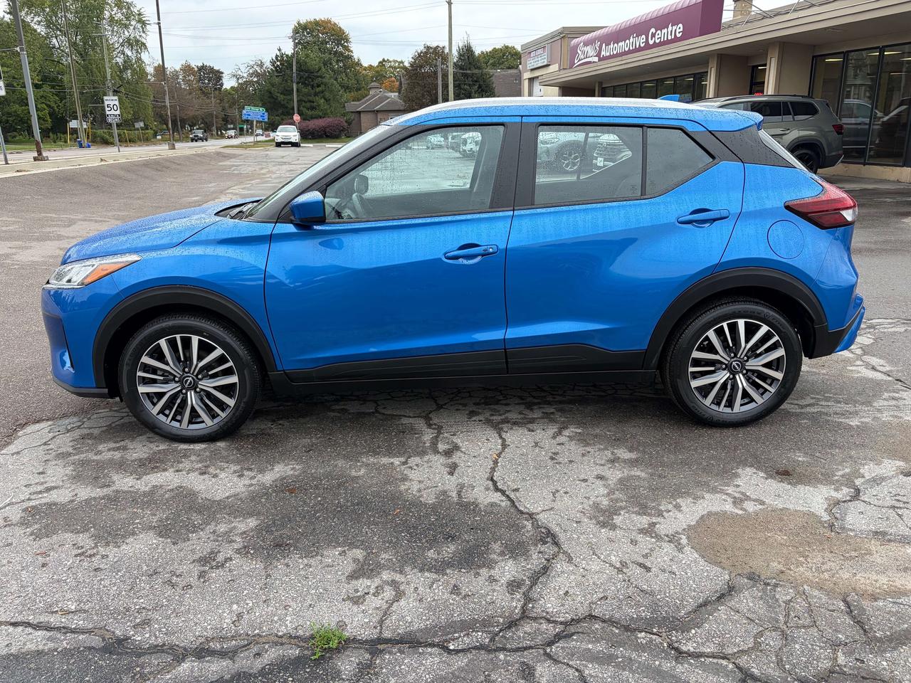 2025 Nissan Kicks SV/HEATED SEATS/BACK UP CAM/CALL PICTON Photo