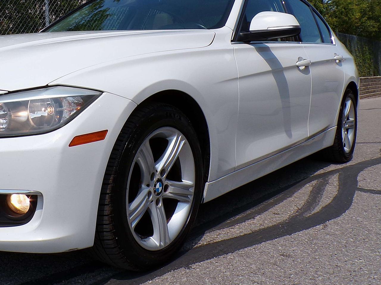 2015 BMW 3 Series 320i X-DRIVE SPORT NAVI CAMERA H. SEATS & STEERING B.T. Photo