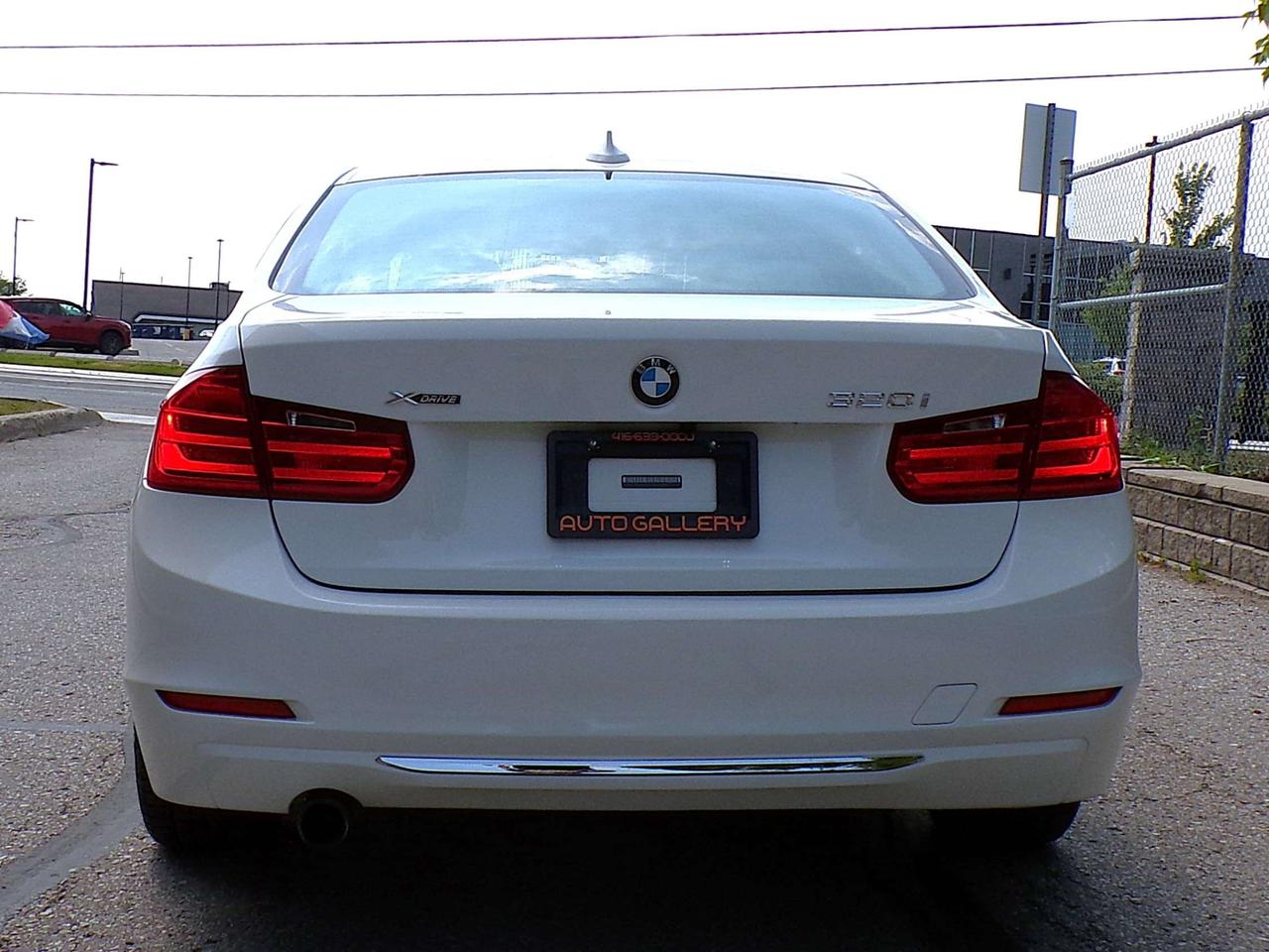 2015 BMW 3 Series 320i X-DRIVE SPORT NAVI CAMERA H. SEATS & STEERING B.T. Photo