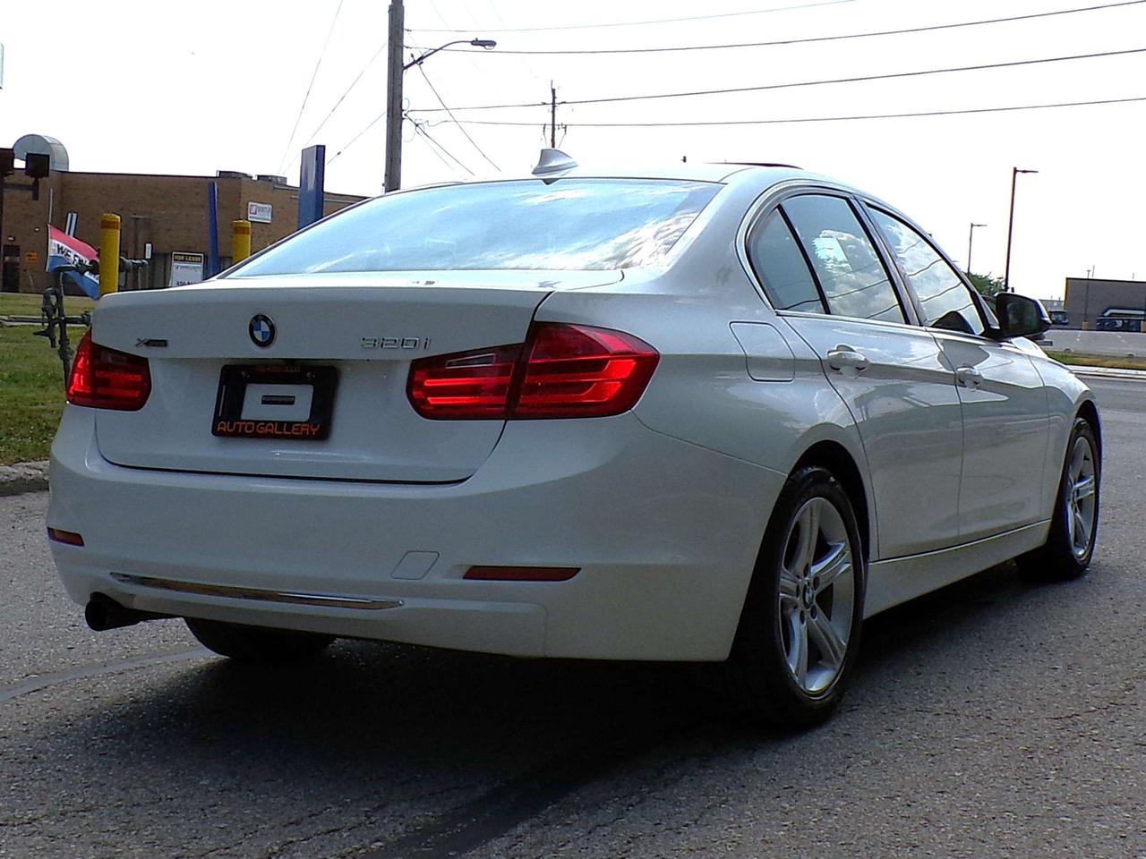 2015 BMW 3 Series 320i X-DRIVE SPORT NAVI CAMERA H. SEATS & STEERING B.T. Photo