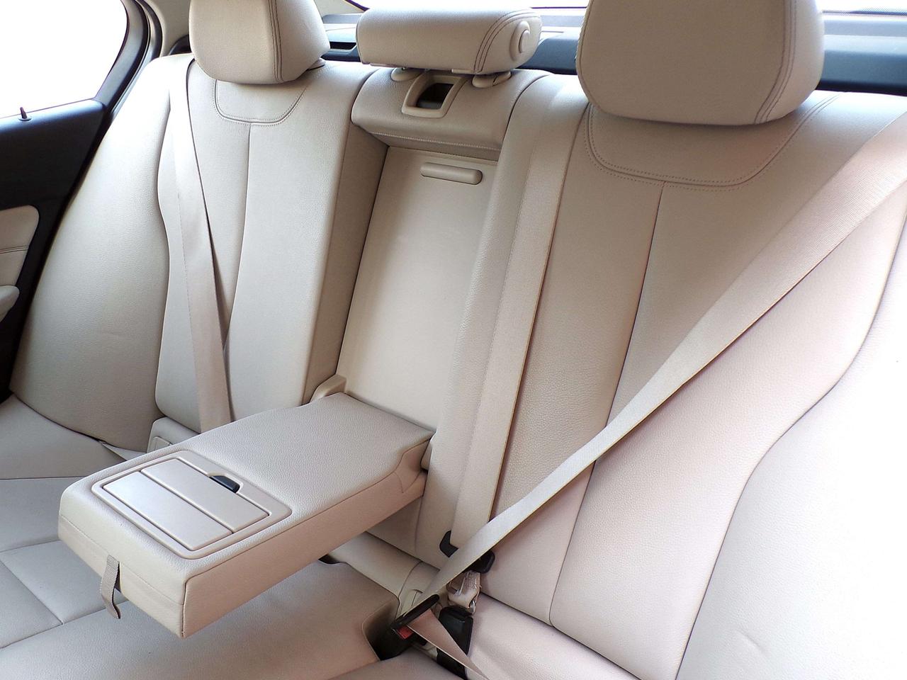 2015 BMW 3 Series 320i X-DRIVE SPORT NAVI CAMERA H. SEATS & STEERING B.T. Photo